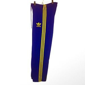 Adidas Sweat Pants Joggers Blue w/ Yellow Stripes - Large